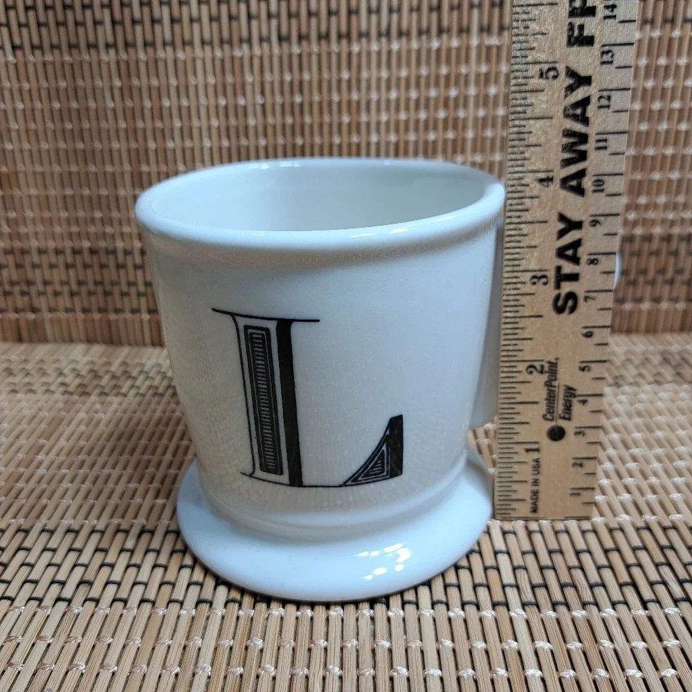 Anthropologie Coffee Mug Monogram White/Black Letter L With Small Roud Handle‎